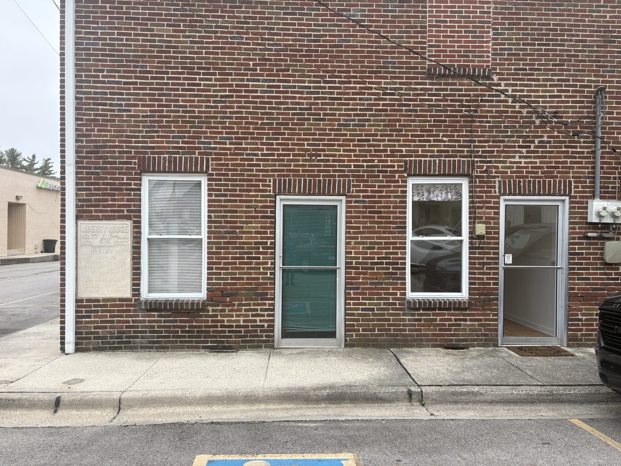 The Masonic Building - Downtown Smithville Office Suites — photograph